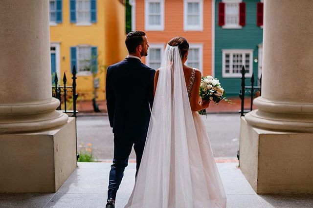theoberports's tweet photo. A perfectly colorful view for a ceremony exit 💛💙🧡💚 #georgetownwedding •• #dcwedding •• #wvphotographer https://t.co/vU27w9cJ0B https://t.co/FQIGBuyjVh