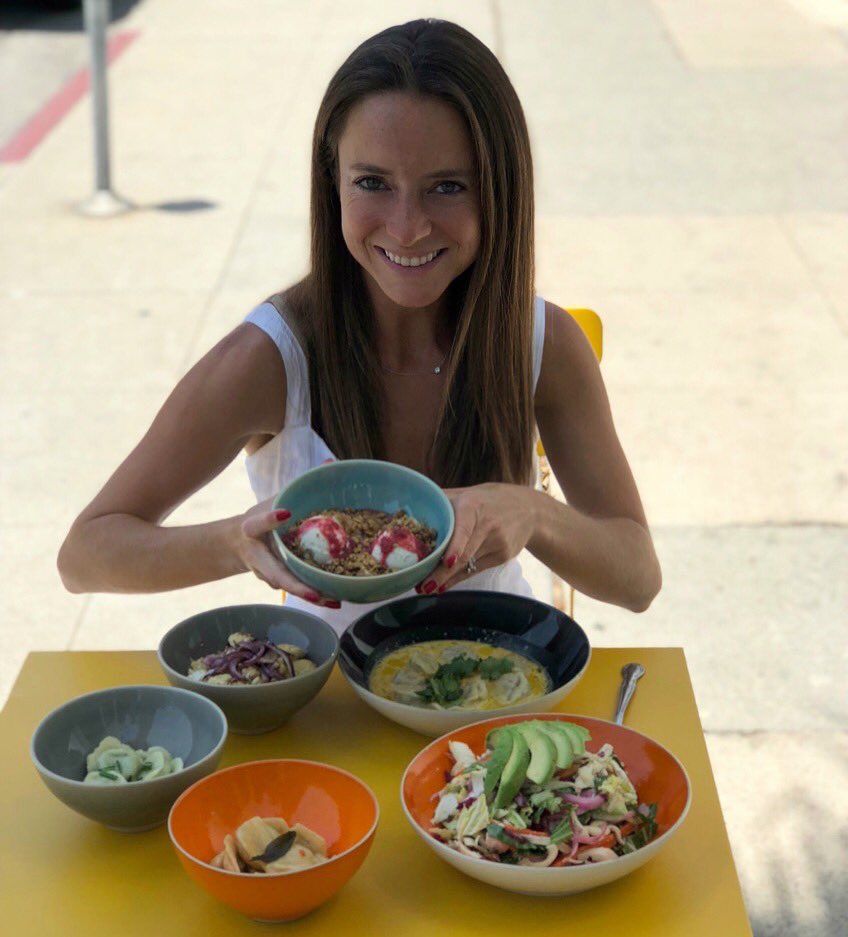 GlutenFreeFM's tweet photo. Getting STUFFED at #stuffd ‼️ It’s a 100% #GlutenFree dumpling shop in Hollywood aka dumpling heaven😎 https://t.co/VGPs3awV6r for the full list of nearly 60 completely GF eateries I’ve been to🙋🏻♀️ How many have you been to⁉️ #glutenfreefollowme https://t.co/vVU5K3Zo7V