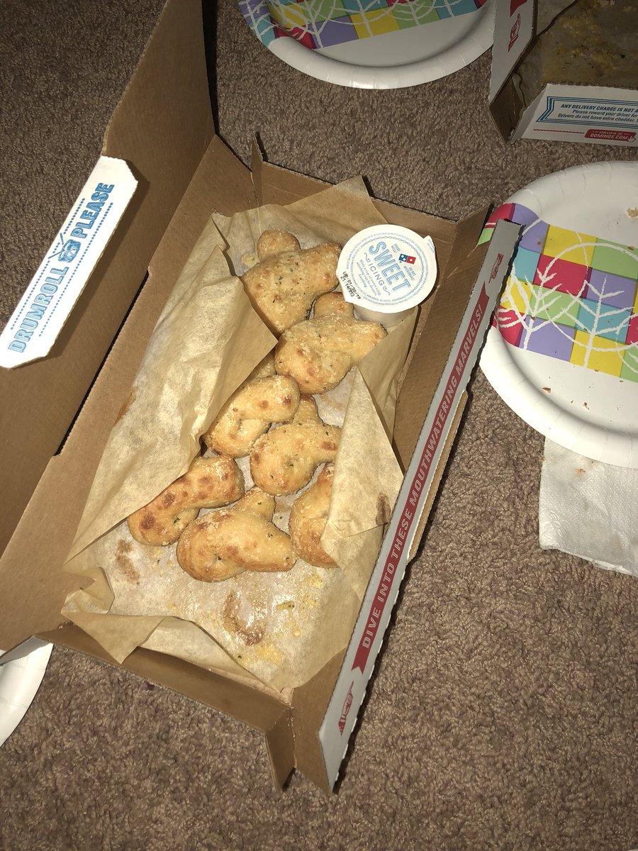 HannahMeidl42's tweet photo. When you go to eat your cinnamon twists while watching @BacheloretteABC and open the box to find this. C‘ mom @dominos, you truly let me down. Don’t worry though they still gave us the sweet icing to go with our #notcinnamontwists https://t.co/4dOSzZGgHq