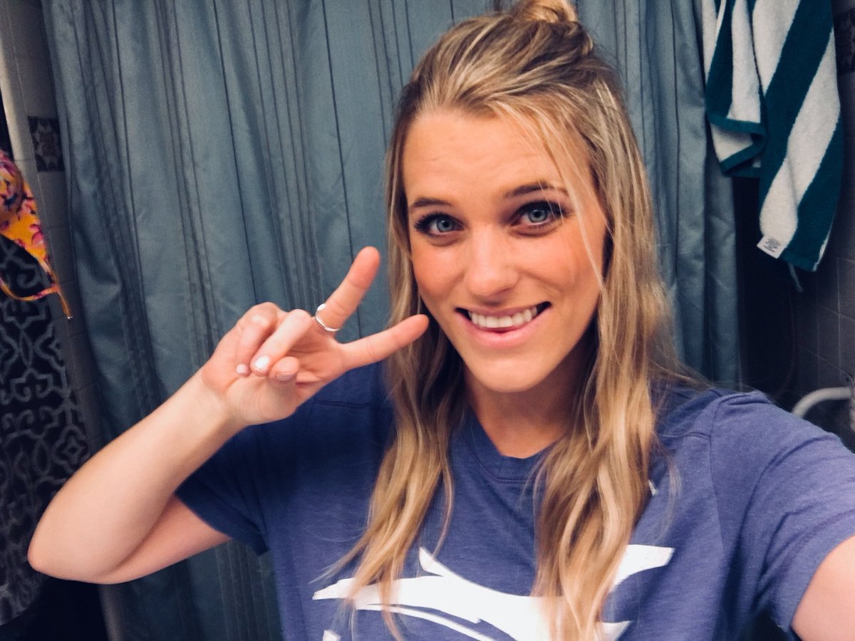 kshayekamtz's tweet photo. Dysfunctional 🌸😂🙃 https://t.co/8MkJ5v9leA