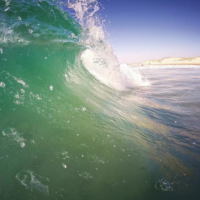 Claudiadabreu12's tweet photo. Reposting @matthis_rvlo: - via @Crowdfire
#petite #vague #rouleau #surf #capbreton #labenne #pointbeach #sport #nature #love #friends #holidays #gopro #goprohero3plus https://t.co/SvufSquxFT