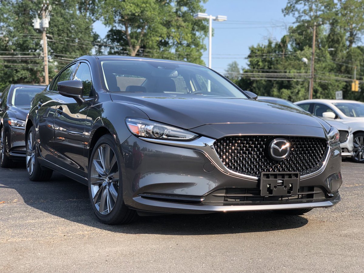 MazdaManchester's tweet image. Are you looking for a sleek, modern, premium sedan that will exhilarate your senses? Look no further than the all new 2018 Mazda 6! Check out our inventory here:  mazdaofmanchester.com/new-vehicles/m…