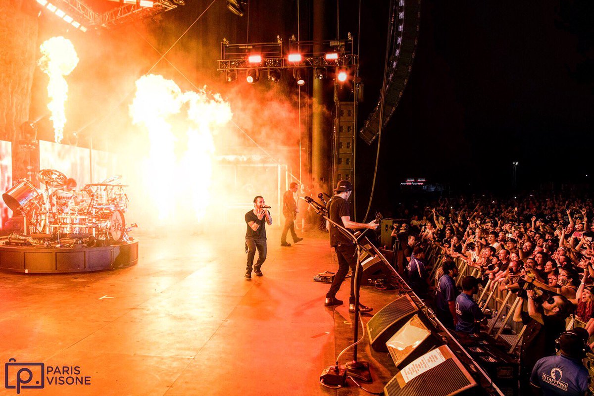 godsmack's tweet photo. Hope you’re ready Albuquerque, NM !! Let’s celebrate #GodsmackDay right!! 🔥🔥🔥 #godsmack #gs2018 #whenlegendsrise
📷 @parisvisone https://t.co/k8cz7boJfX