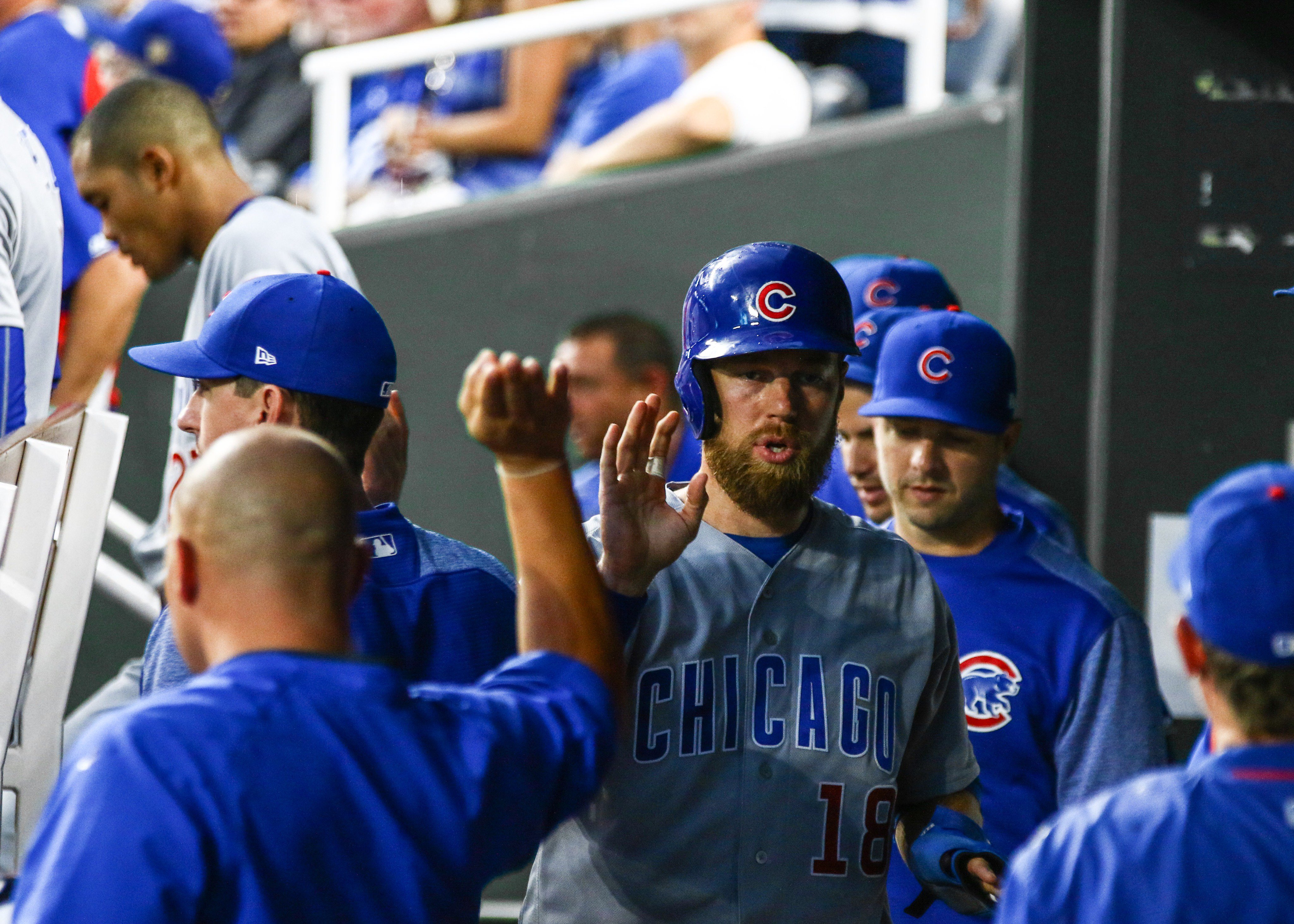 Chicago Cubs vs Kansas City Royals / Twitter