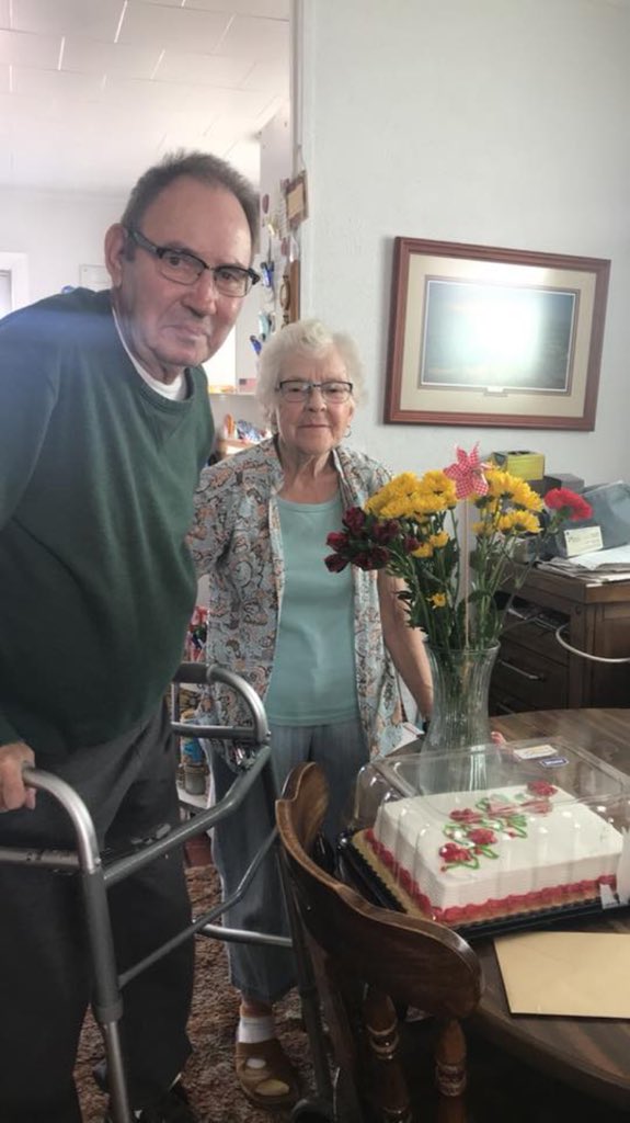 AnnaJessie94's tweet photo. Ok my gparents have been married for 63 years today... true love is real 💕 https://t.co/SaefmbBQKp