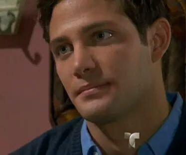 SeleneC10359173's tweet photo. Buenas noches @gabrielcoronel  Que Dios te bendiga siempre y que siga guiando tu camino como hasta ahora  #tequieromucho 😁😍 https://t.co/KkxMPPVBUU