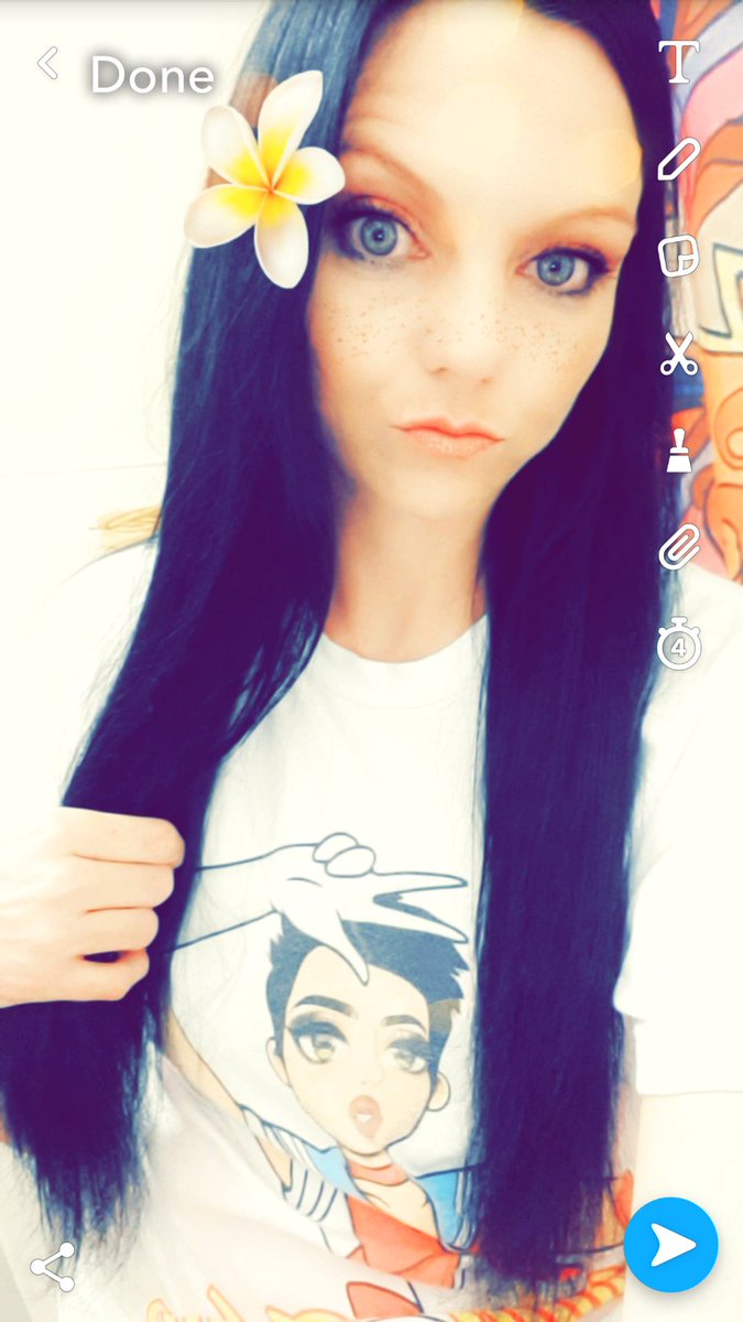 MissDevon15's tweet photo. #lunarbeauty #mannymerch #mannymua @MannyMua733 #snapchat fun. #longhairdontcare cuz its ALL MINE!!! All real! #muah xoxo love you Manny! https://t.co/6fm5J3Ngnq