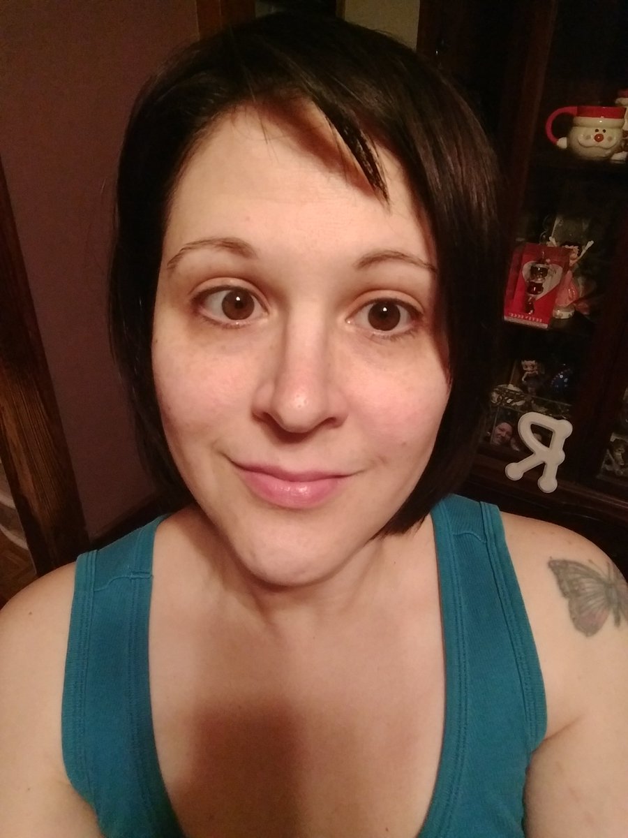 Dawnmross9805's tweet photo. My skin feels great ! #afterfacemask https://t.co/5MJtfIvBcb