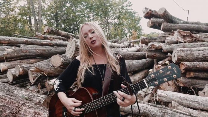 Muskoka411's tweet image. (VIDEO) JoPro Writes Song For Parry Sound 33 
muskoka411.com/start/video-jo… 
#ParrySound33 #Music @TwitterCanada