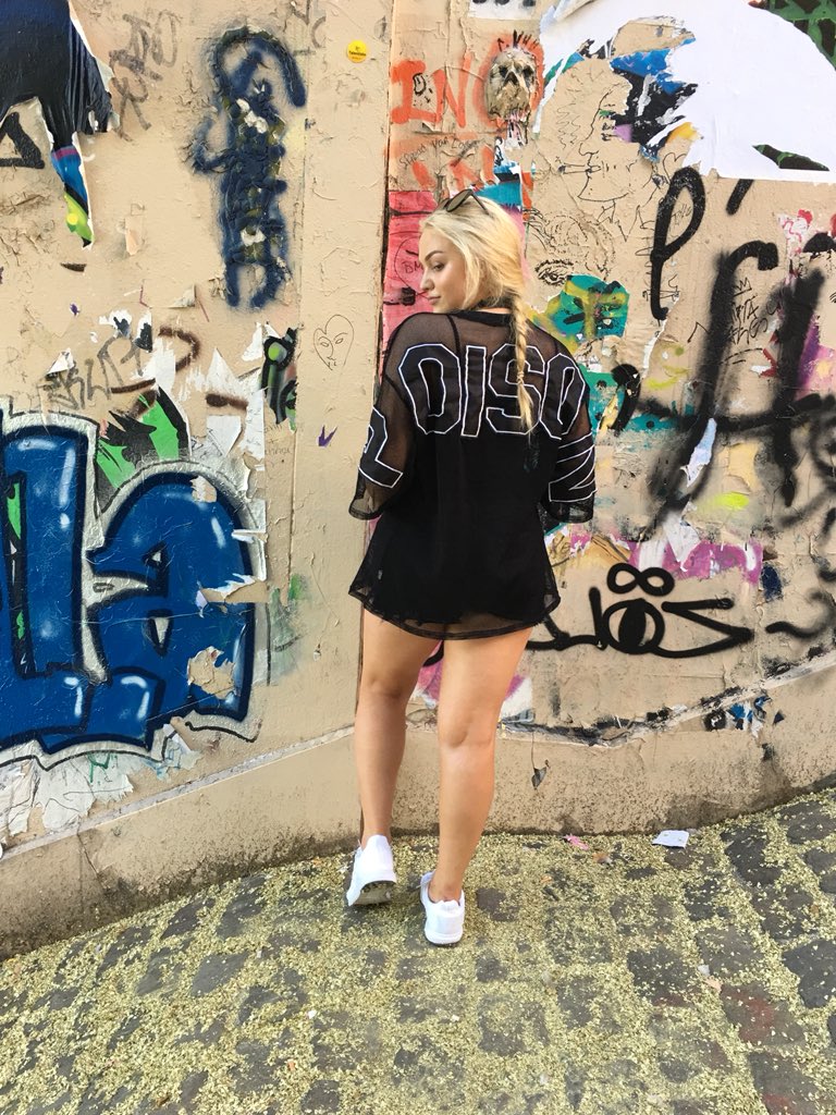 yungprius's tweet photo. #my #adidas #are #fake #fadidas https://t.co/q9cYE9DJNC