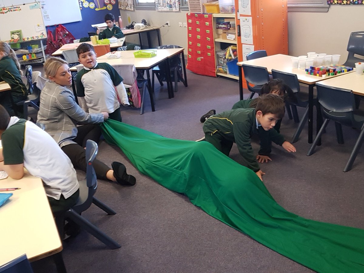 Lots of fun was being had in KS - developing hand eye co ordination, using our body to get through the tunnel and using our  pinchy fingers to make the spinning top spin.<a href="/PsCondell/">CondellParkPS</a>