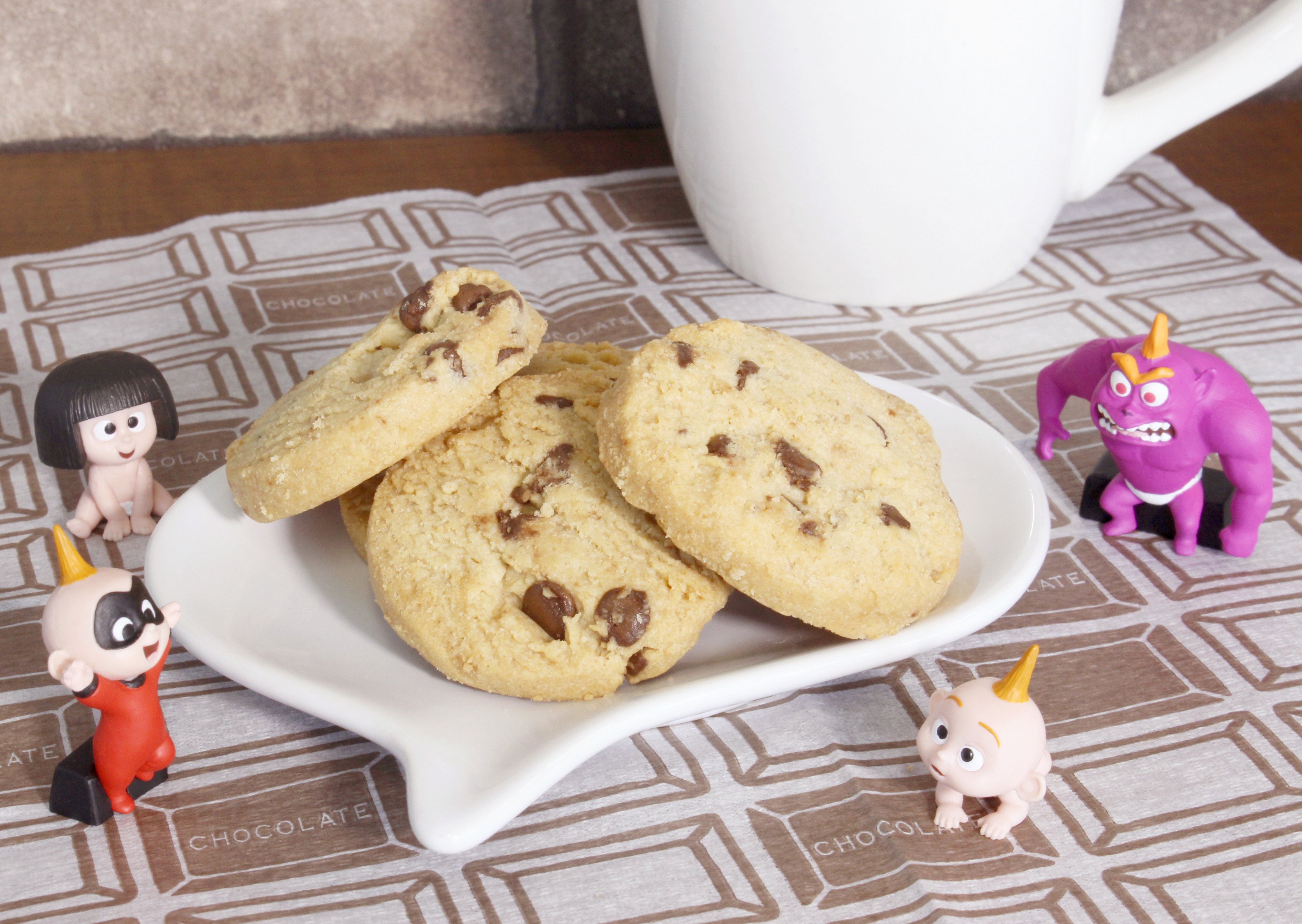 ディズニー公式 大好物のチョコチップクッキーを目の前に ジャックジャック が あんな姿やこんな姿に変身 全国のガチャ売り場で探してみよう インクレディブルファミリー T Co Gs5yv9j7re Twitter