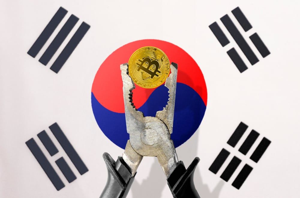 fynomics's tweet photo. The government of South Korea and local financial authorities are planning to pass the country’s first crypto and blockchain legislation as early as possible.

#bitcoin #cryptocurrency #fynomics
Source: https://t.co/hLyvNWW3si https://t.co/IcyO1HZAxr