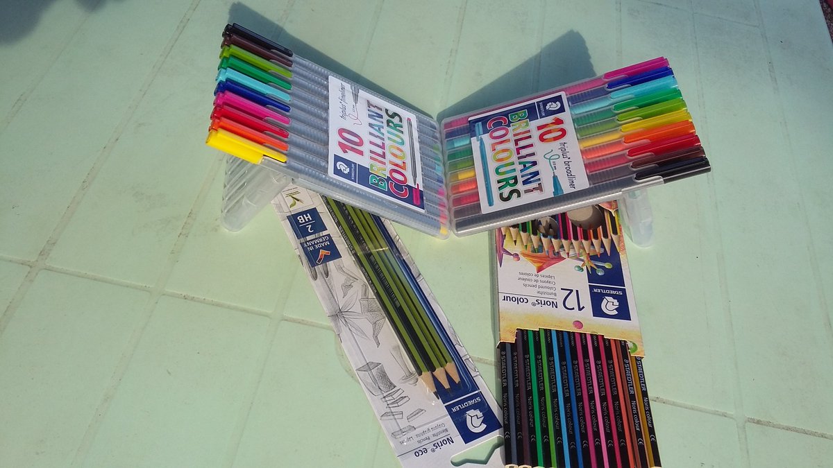 lilyla888's tweet photo. #Staedtler #MaRentreeDesClasses #RevezCreez Couleurs et fonctionnalité au rendez-vous pour le moment ! test en cours ... https://t.co/NOaJ01ogZ0