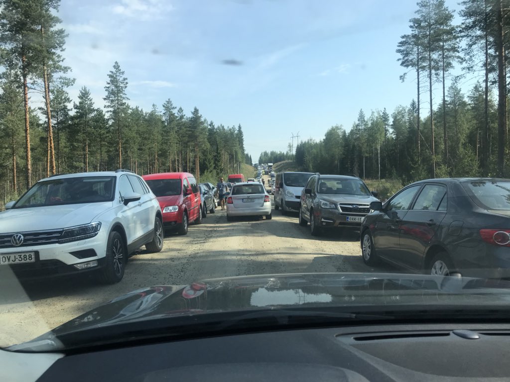 Mitenhän tänne esim. paloautolla? #Saukkolantie <a href="/RallyFinland/">Secto Rally Finland</a> <a href="/Ralliradio/">Yle Ralliradio</a>