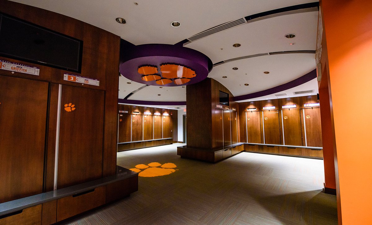 ClemsonBaseball's tweet photo. #Clemson's Player Facility is second to none. See why in pictures by @mrsashleyj1. 📷 💯 🔥 👇

https://t.co/sedlikrpBt https://t.co/Sx5dRxTXC6