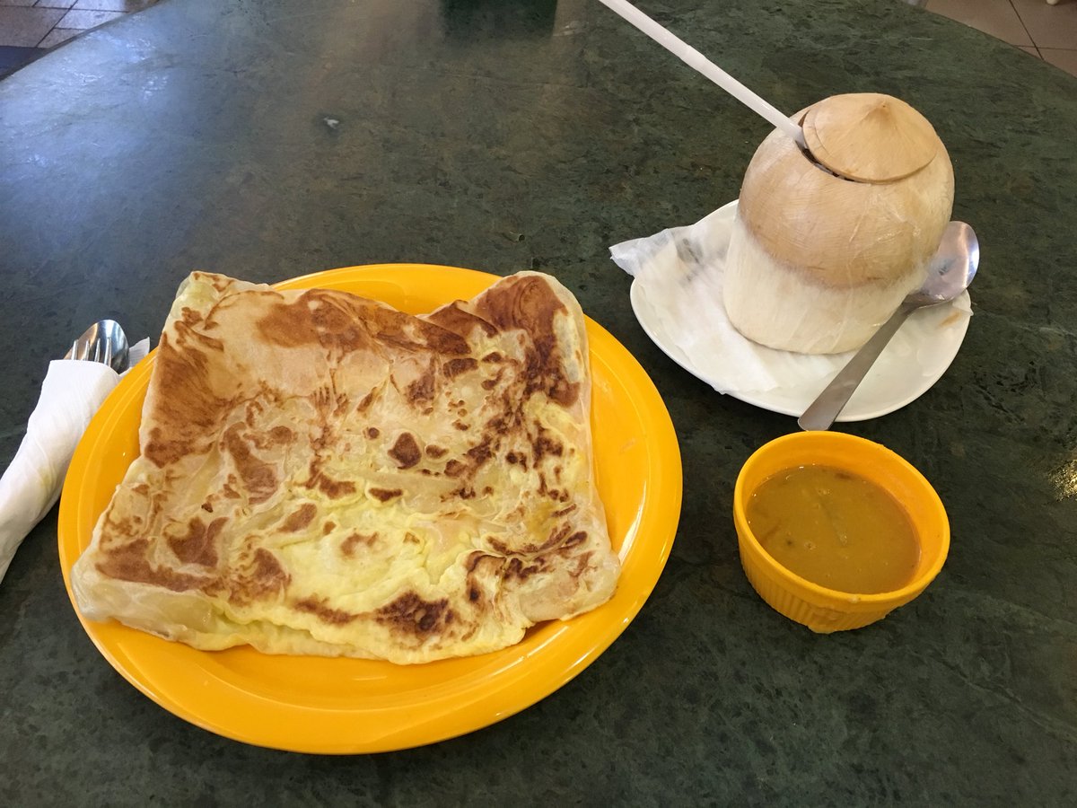 Fresh coconut and curry for breakfast never gets old 😋