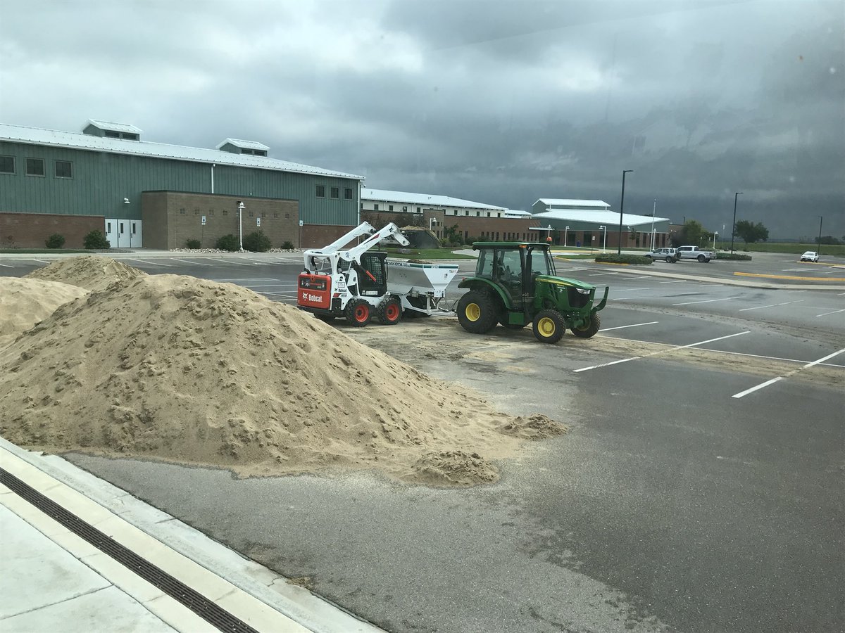 joshdejongcsfm's tweet photo. 215 tons of Athletic Sand headed for football practice and softball following deep tinning #cstma #FieldExperts https://t.co/gmjNqLLFpL