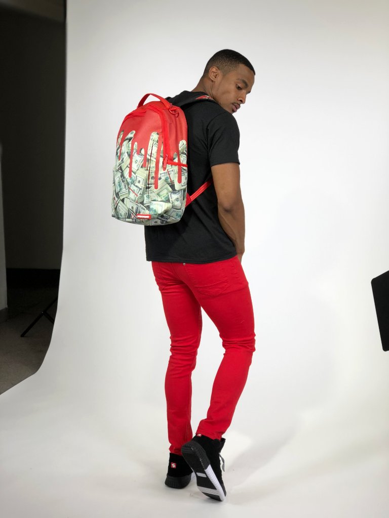 AAO_USA's tweet photo. Money? On a BAG? YES PLEASE!
.
.
.
#shopaao #shop #aao #shopping #online #store #clothes #fashion #inspo #style #model #photoshoot #like4like #f4f https://t.co/QzlOiPWlEA