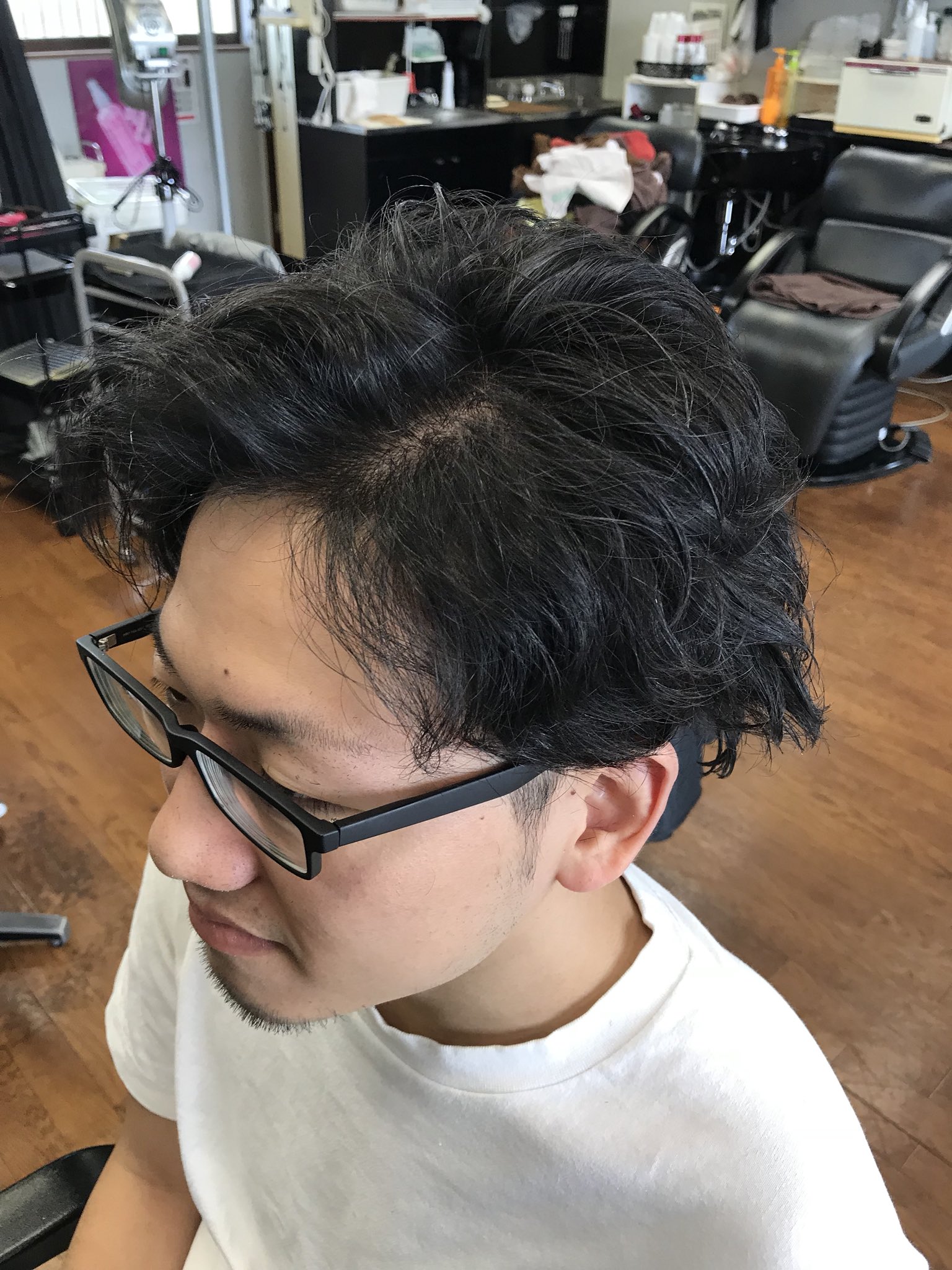 岡崎 雄一 در توییتر 夏だ メンズパーマ特集第2弾 ミディアムデザインパーマ 大学3年生 先生目指すいい男です 夏休みワンランク上のできる男をパーマで演出しました パーマ 夏パーマ デザインパーマ ヘアスタイル ヘア