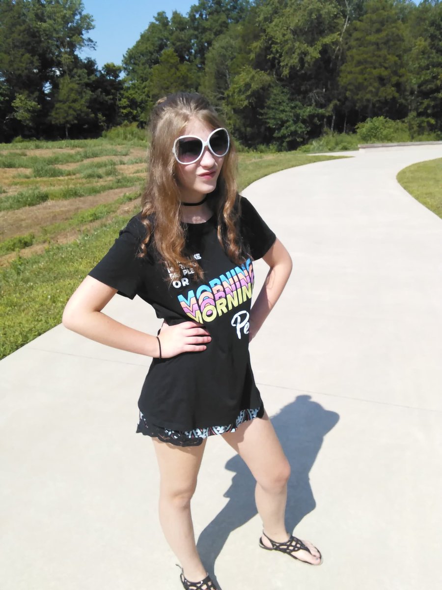 ZombieTulips's tweet photo. Fun in the sun today!!! #FunInTheSun #YouTuber #ZombieTulips #Summer https://t.co/m5xaCzSKbX