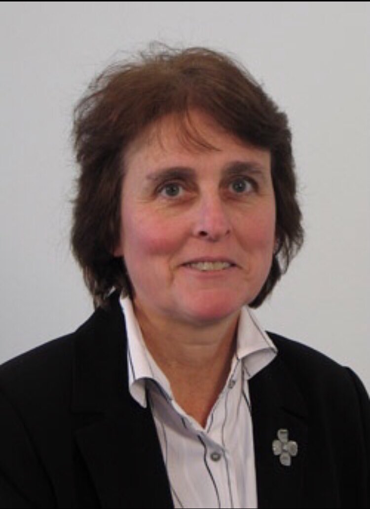 ConservativePTZ's tweet photo. This is the FTC’s attack dog Lois Greisman. She’s attacking any business that donated to @realDonaldTrump.

Retweet if you think she should be fired. https://t.co/vJIZ6qR0vZ