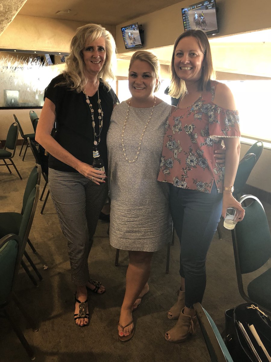 sarabrownevents's tweet photo. I could hang with these two tech power players all day, everyday. Thank you Heather Moshier and Laura Spencer for the good time and betting 101. @LSpencerEdD #womenintech #sdtech #toptech2018 https://t.co/zexwSpwyC5