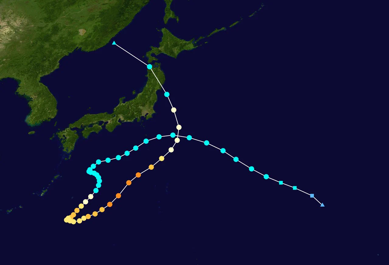 一体何がしたいんだｗ過去にも謎の進路を取る台風があったｗｗｗ