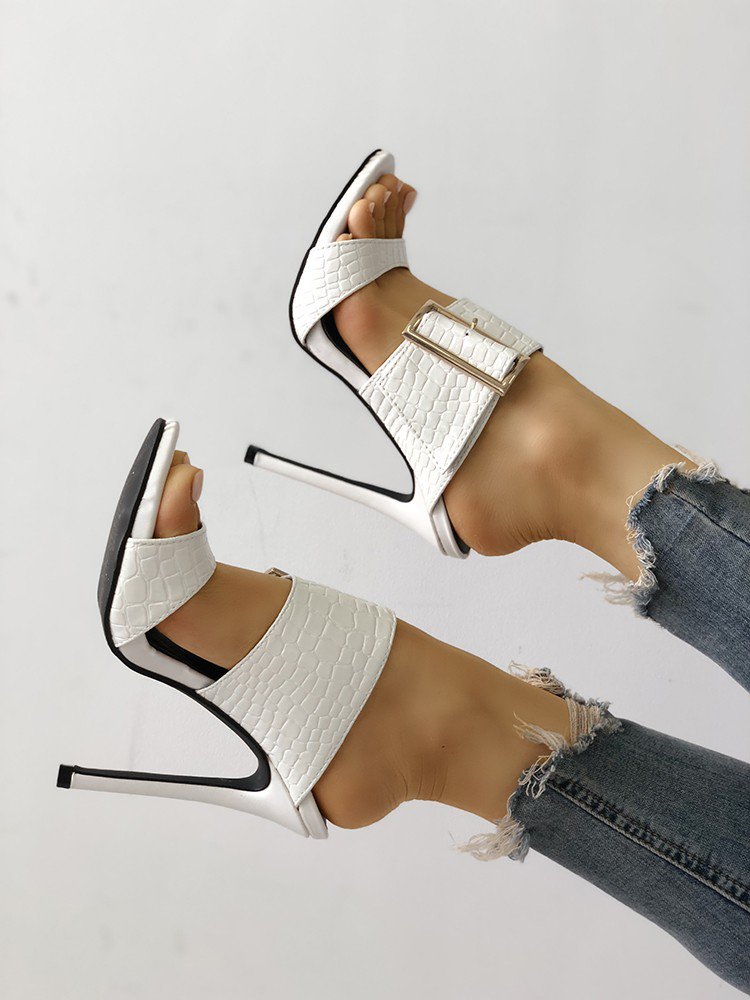ShoesLemon's tweet photo. Solid Snakeskin Buckled Thin Heeled Sandals

$49.99  45% OFF
https://t.co/rzAQrzRsxE

#SanFranscisco #sandals #HighHeels #opentoe #Sexy #Feet #style #fashion  #summer #shoesaddict #London #Rome #Milan #love #elegant #kiss #hot #Fashionista #fashion #Models https://t.co/nAGNqe3rS6