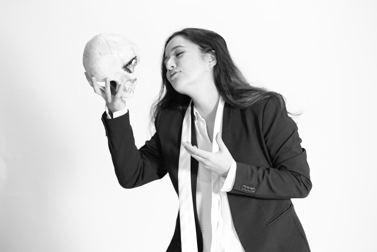 amaraprimero's tweet photo. My Hamlet audition ...or perhaps kissing audition...either way, yes, I’m weird, but that’s ok, so are you!
#hamlet #composer #photoshoot #blackandwhite #skull #womeninfilmandtv #music #whenimnotworking #photo https://t.co/1r6EbGh3VD