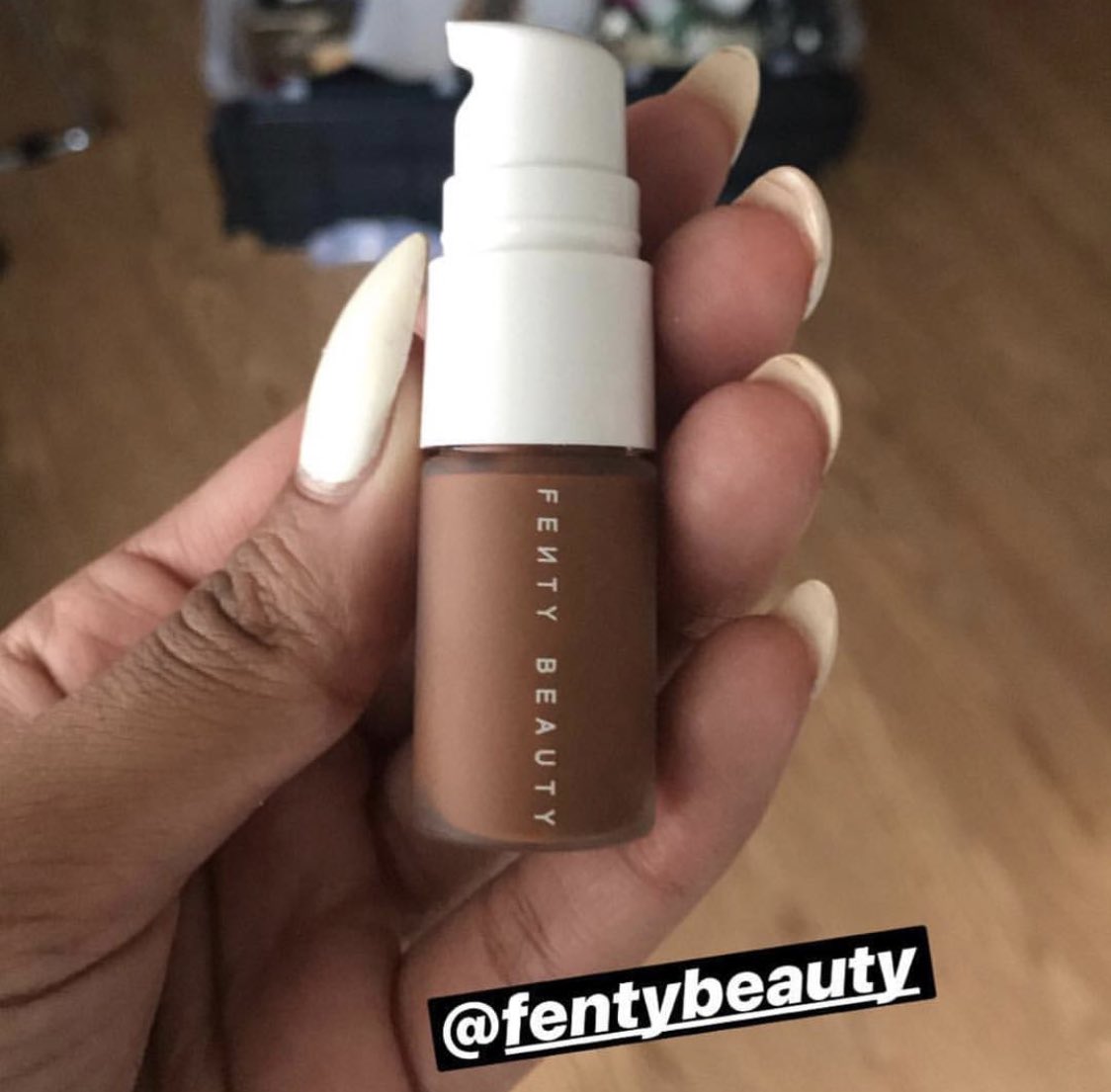 OMG! This is So Freaking #CUTE ! 😍 it’s a baby <a href="/fentybeauty/">Fenty Beauty</a> #Foundation 🙀🙌🏼 We love minis, we love travel size! 📸<a href="/thenotoriouskia/">make another hov 🐐</a>