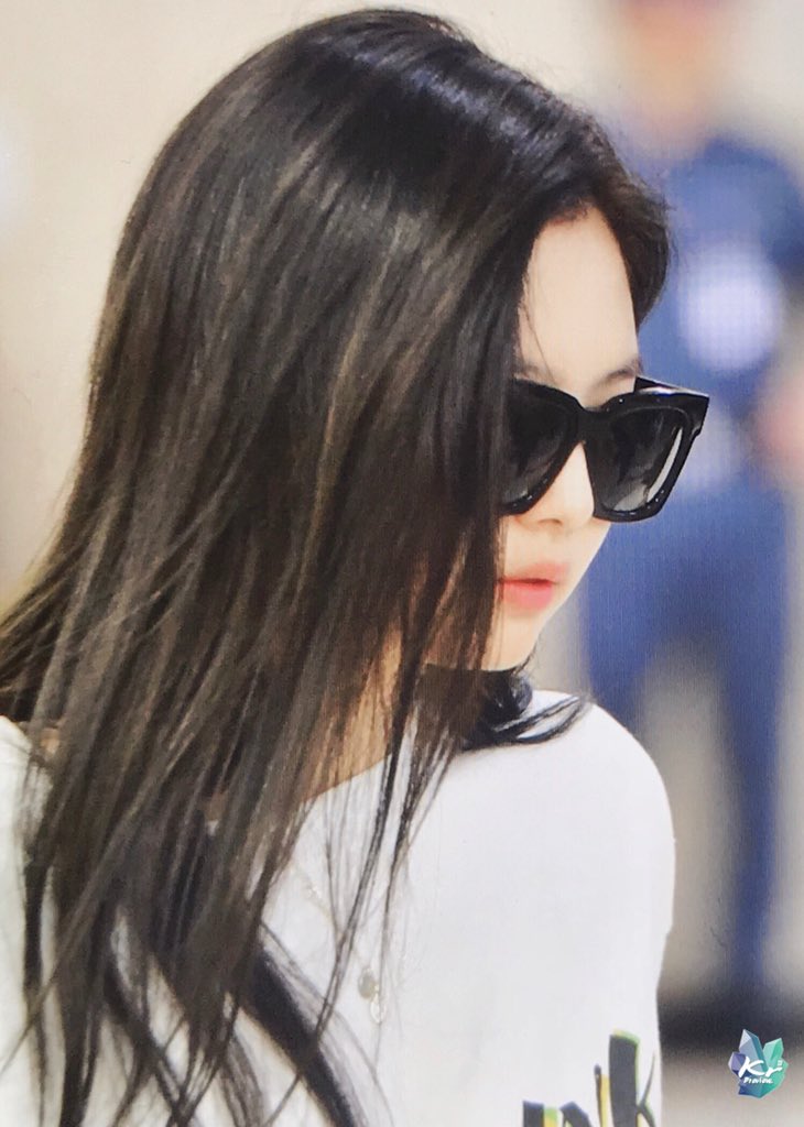 Kryptonite9697's tweet photo. 180726 김포공항 

#제니 #JENNIE 
#블랙핑크 #BLACKPINK https://t.co/XFWwQwCdaN