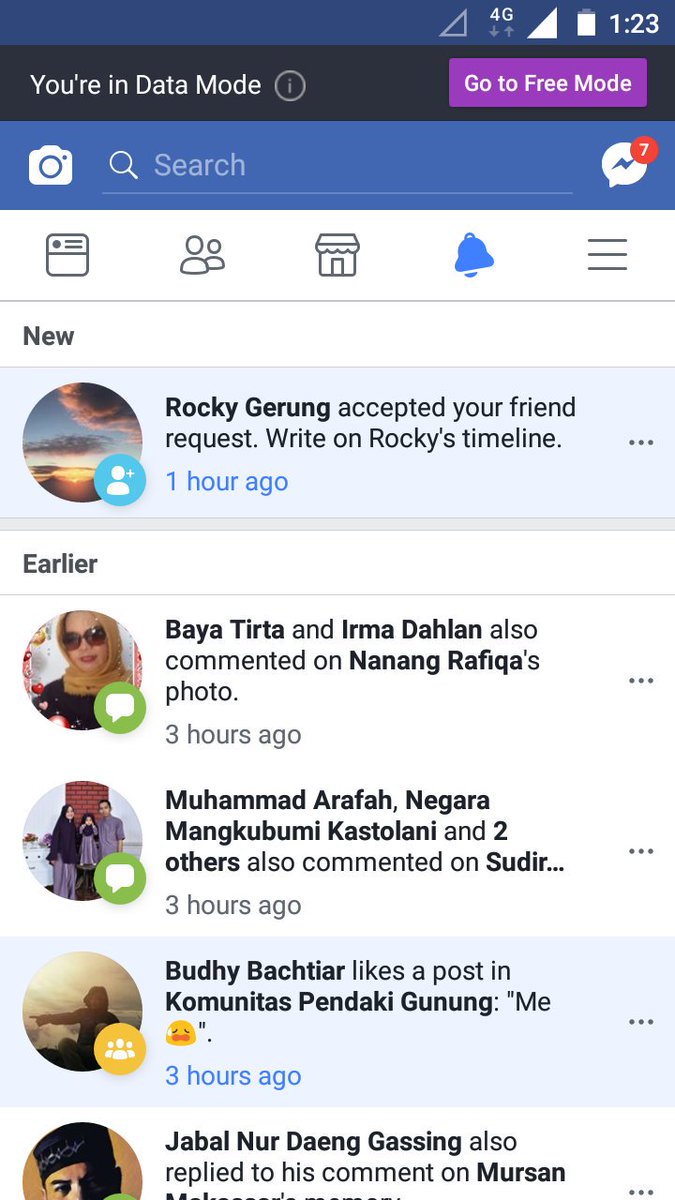 dedaunganja's tweet photo. nikmatnya ... makan bebek goreng gratis plus friend request di accept sama idola 😍

sakitnya operasi pemasangan chemoport jadi terlupakan https://t.co/u3mcdjbdjq