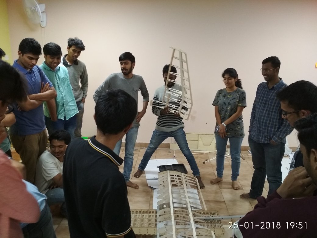 teamarcis's tweet photo. Just another day in the fabrication room
.
.
.
.
.
.
#Fabrication #Throwback #MassiveThrowback #AnnakumarPremB #Hardwork #Testmodel #Fly #Soar #Akira #AnalyseAssembleAviate #TeamArcis #DSCE #Bangalore https://t.co/LHM3YXJsFi