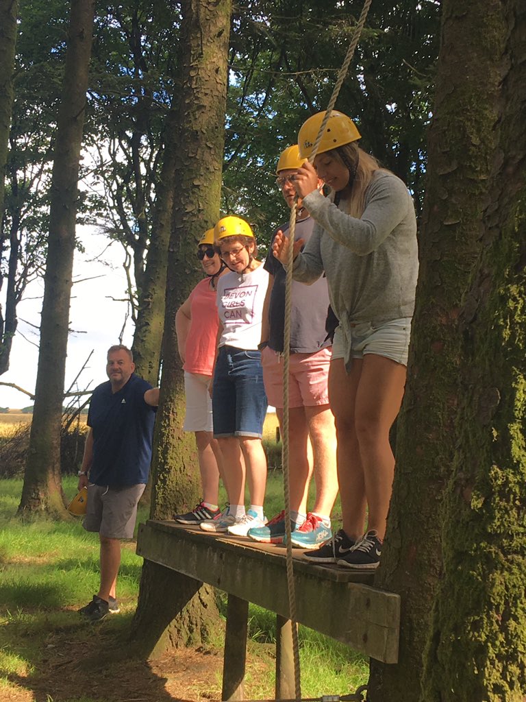 mcbeech's tweet image. What a team! Great day with @activedevon on Exmoor. Stunning venue. Better than working for a living!