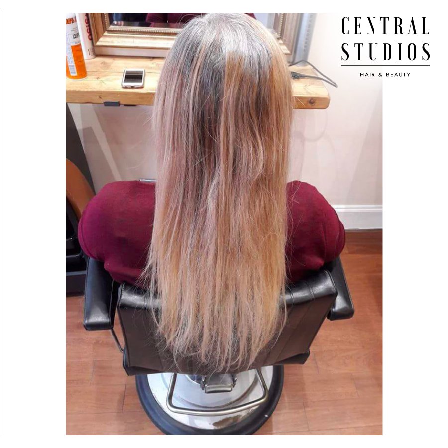 centralstudios2's tweet image. Getting ready for a makeover! ✂️
Contact us on 020 8343 2638 for inquiries.
#hairstyle #haircut #haircolor #hairstylist #hairstyles #longhair #instahair #hairdo #stylish #summer #summerfeels