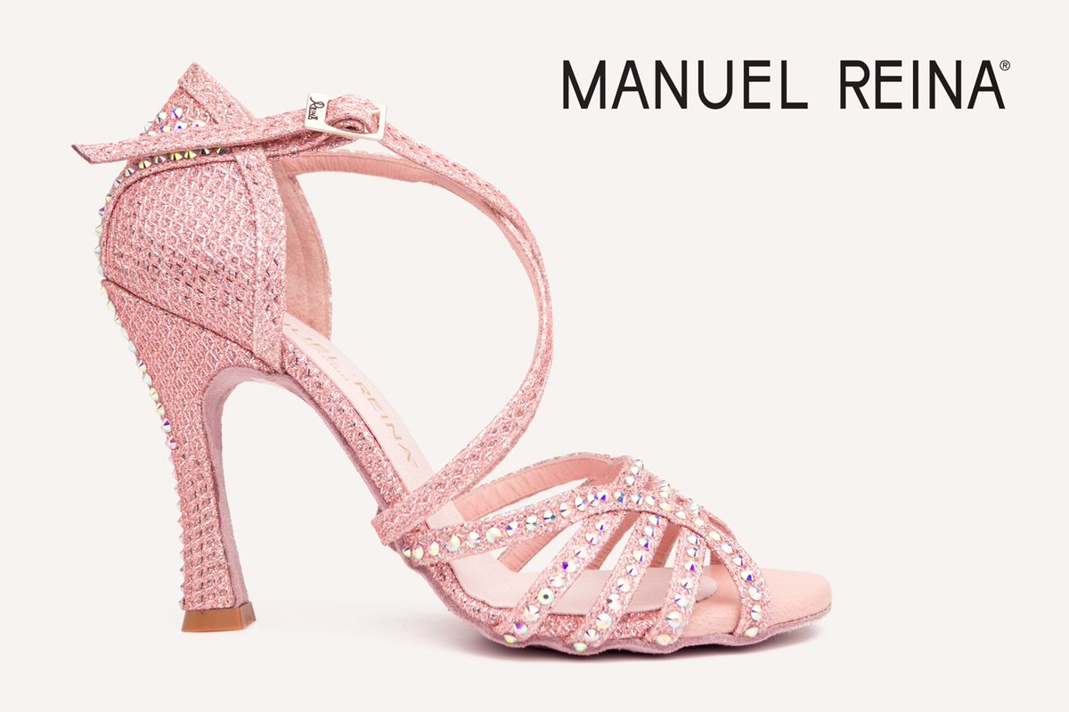 REINADANZA's tweet photo. Nuevos Desiree π Estais hechos el uno para el otro!!!!πβ€οΈπ π #QueBonitosPorFavor #AmiMeDaAlgo #swarovski #baile #salsa #exclusiveshoes #style #fancyshoes #lusuryshoes #custom #tendencia #bussines #MisZapatosSonHermosos #HechosaMano #SoloMios #PasionPorLaModa https://t.co/fcJVAdz0TA