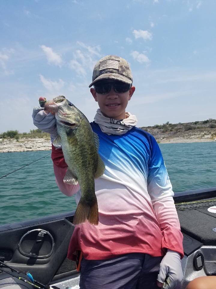 JoyceNeira1's tweet photo. Second day at #probasscamp . Xavier’s first catch at #LakeAmistad So proud of him!  #futureproangler #BassFishing #takemefishing #fishinglife #fishing4life #fishingcamp https://t.co/Kdh1OBP1OS