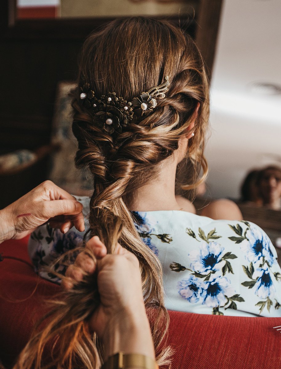 Se acerca el momento...
📷 @lisola_fotografia 
Mua @sonsolesflamarique
Tocado <a href="/DeBagatela/">El Taller de Bagatela</a>