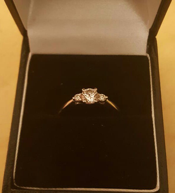 rmorganbaker's tweet photo. @LostAndFoundLON Lost: I lost my precious engagement ring on the train yesterday between Putney and Balham at around 7:30pm. Either on the south west train from Putney or Southern from Clapham junction. If you find it please please please let me know. https://t.co/a9oxoXvJnM