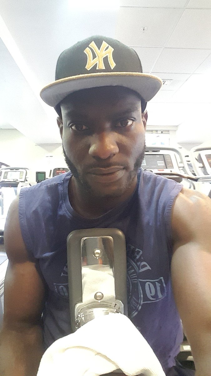Sir_Ropson's tweet photo. Getting my body engine checked before hitting the road to tackle Thursday. #GymMechanic #GymLab #Gym #ThursdayFitness 💪 💪 https://t.co/hs71QCEfEx