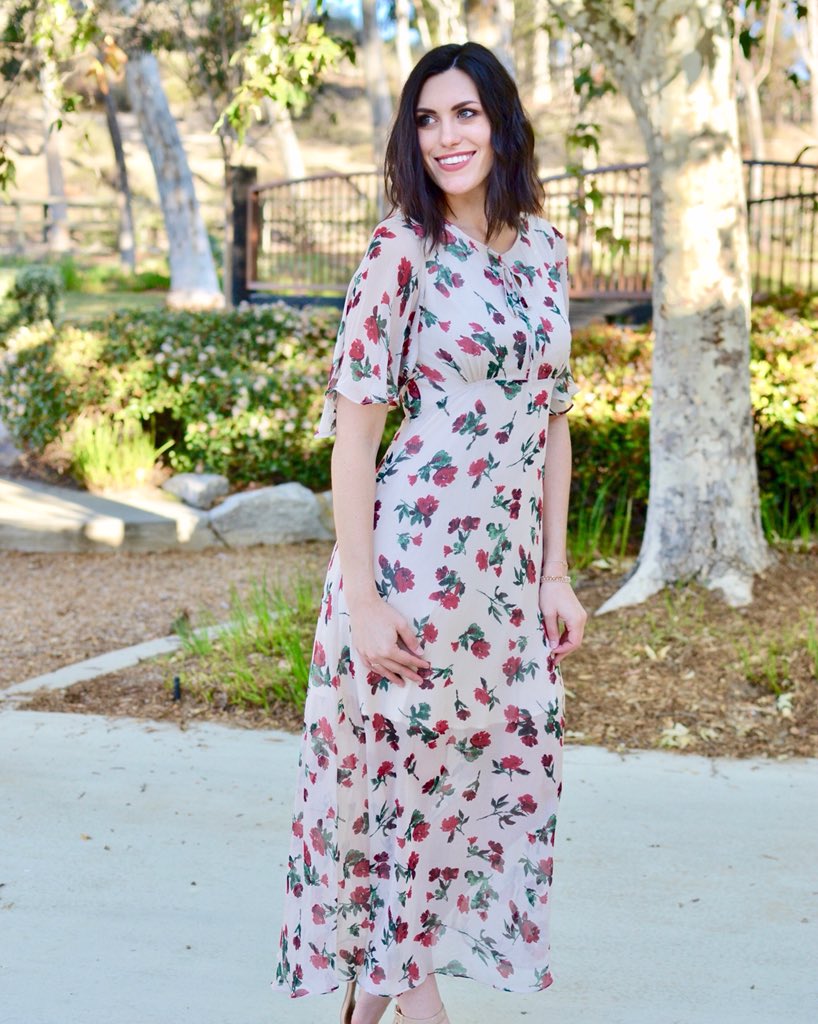 LoveRelished's tweet photo. Flower power 🌹
#loverelished #relishedexclusive #dresstoimpress #shoplocal #boutiquefashion https://t.co/1wQQ06rEwO
