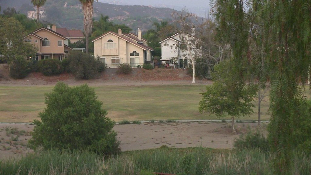 fox5sandiego's tweet image. Carmel Mountain Ranch residents fight potential development on golf course bit.ly/2uPXUsX