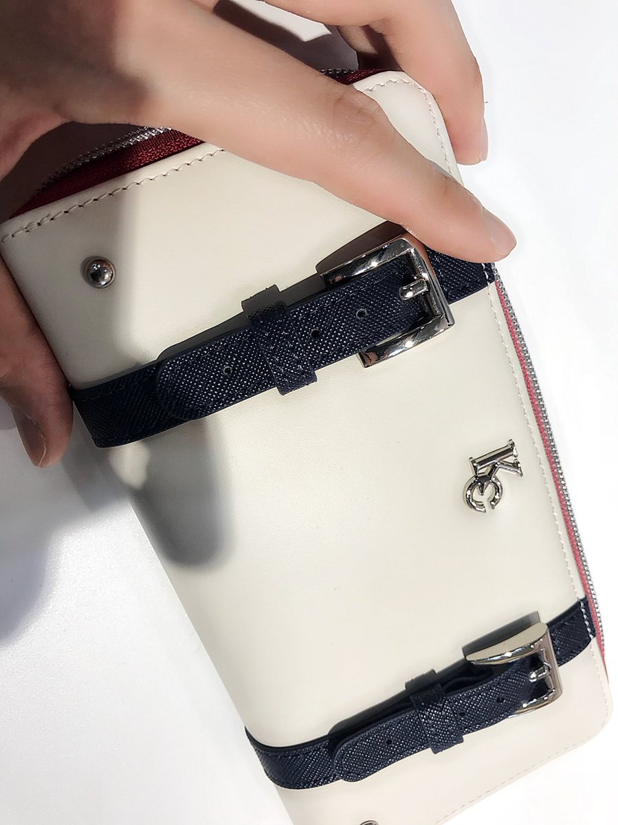 Naoya K 遊戯王 海馬瀬人の長財布 軽くて使いやすいのもありますが とにかくデザインがめっちゃ好みでしたヽ ファッションにアニメを Supergroupies 遊戯王