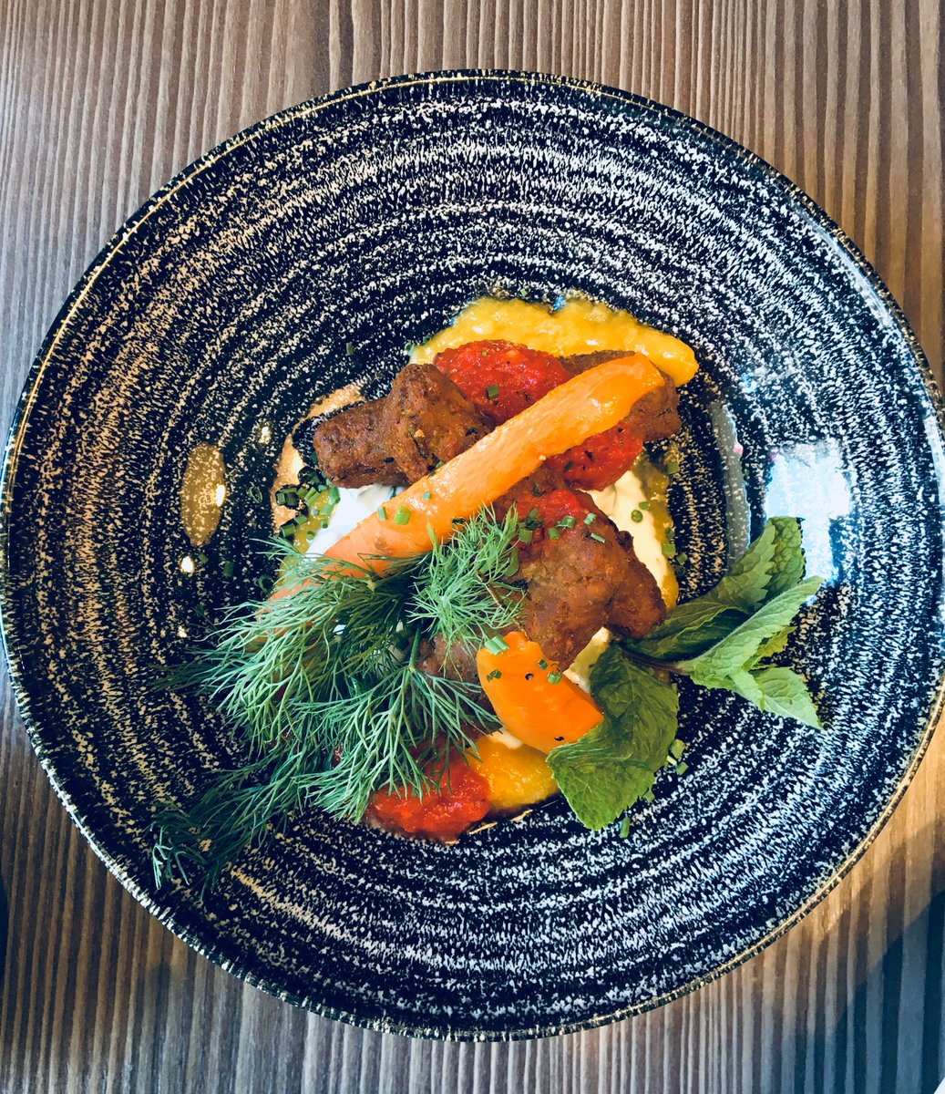 Mix and match our SMALL PLATES for the ultimate hiring experience with friends.

COURGETTE KOFTA with roasted carrots, apricot puree, coconut tzatziki, harissa (V) £6.5

#smallplates #foodforfriends
#brighton #hove #vegetarian #vegan #plantbased #cleaneating #healthyfood
