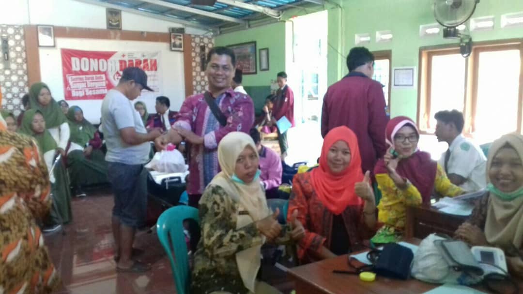 PkmBajulmati's tweet photo. Kamis, 26 Juli 2018, Pelaksanaan donor darah dari PMI kab. Banyuwangi di aula Puskesmas Bajulamati.

@Dinkesbwi https://t.co/8Go2kYTBT0