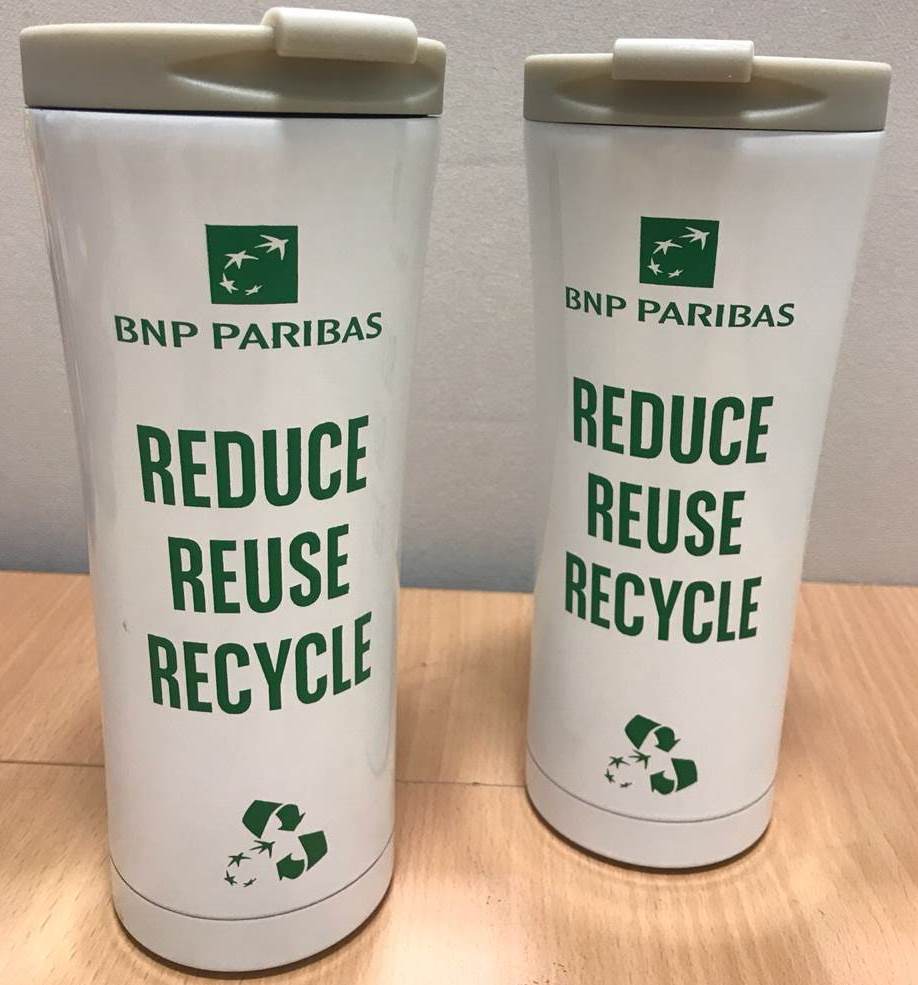 BNPP_Wealth's tweet photo. #EndPlasticPollution Our Southeast Asia teams support our bank's commitment to #environment by announcing a campaign to end the use of plastic bottles!  The new mantra: Reduce, Reuse, Recycle! #BeatPlasticPollution @BNPParibasAPAC https://t.co/23uYF5YqKD