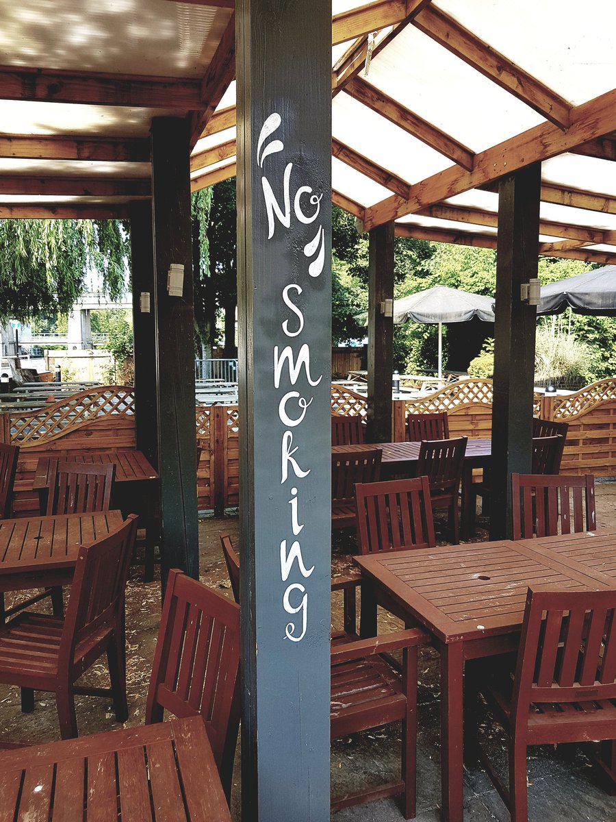 Last little jobs finished at the Malta Inn, Maidstone. Ben !! Soooo much better than laminated signs 🤣 <a href="/BenHBTT/">Long Reach BE</a> <a href="/JoGolding6/">Jo Golding</a>