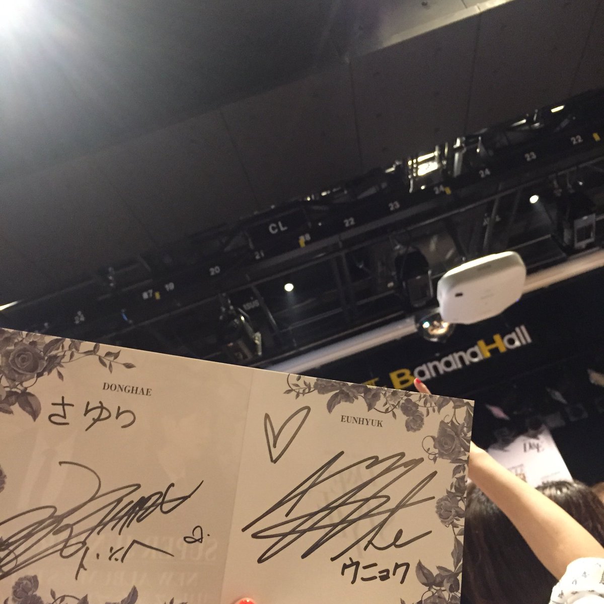 サユリ tweet media