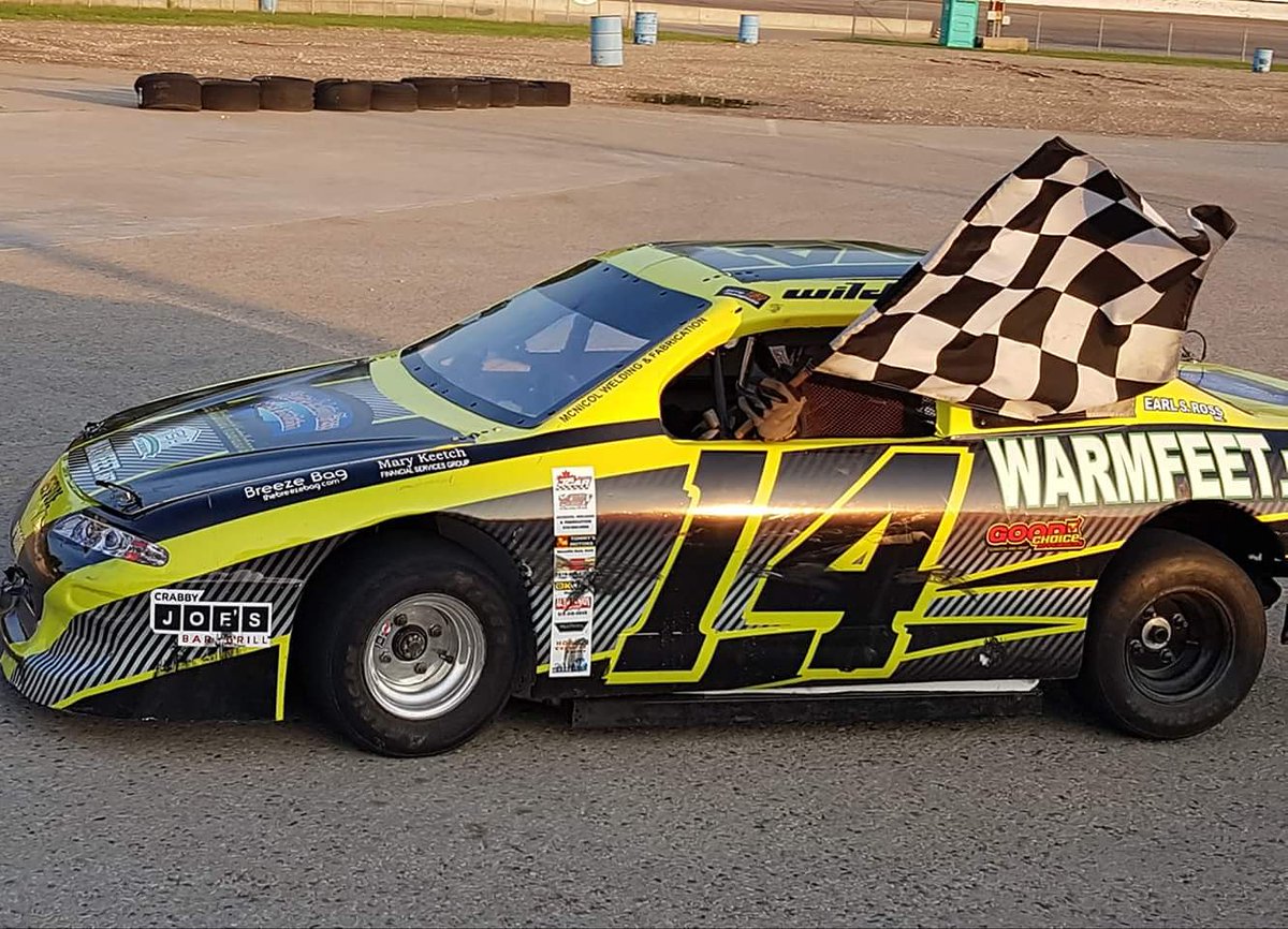 Heat and feature win last night <a href="/DelawareSpdway/">Delaware Speedway</a> thanks to IFH designs <a href="/dsdownhamequip/">D&S Downham Equip</a> <a href="/karcherprowash/">Karcher Professional</a> @marykeetch <a href="/crabbyjoes/">Crabby Joe's</a> <a href="/makewishcakes/">Make A Wish Cakes</a> incredible garlic spread good choice appliances